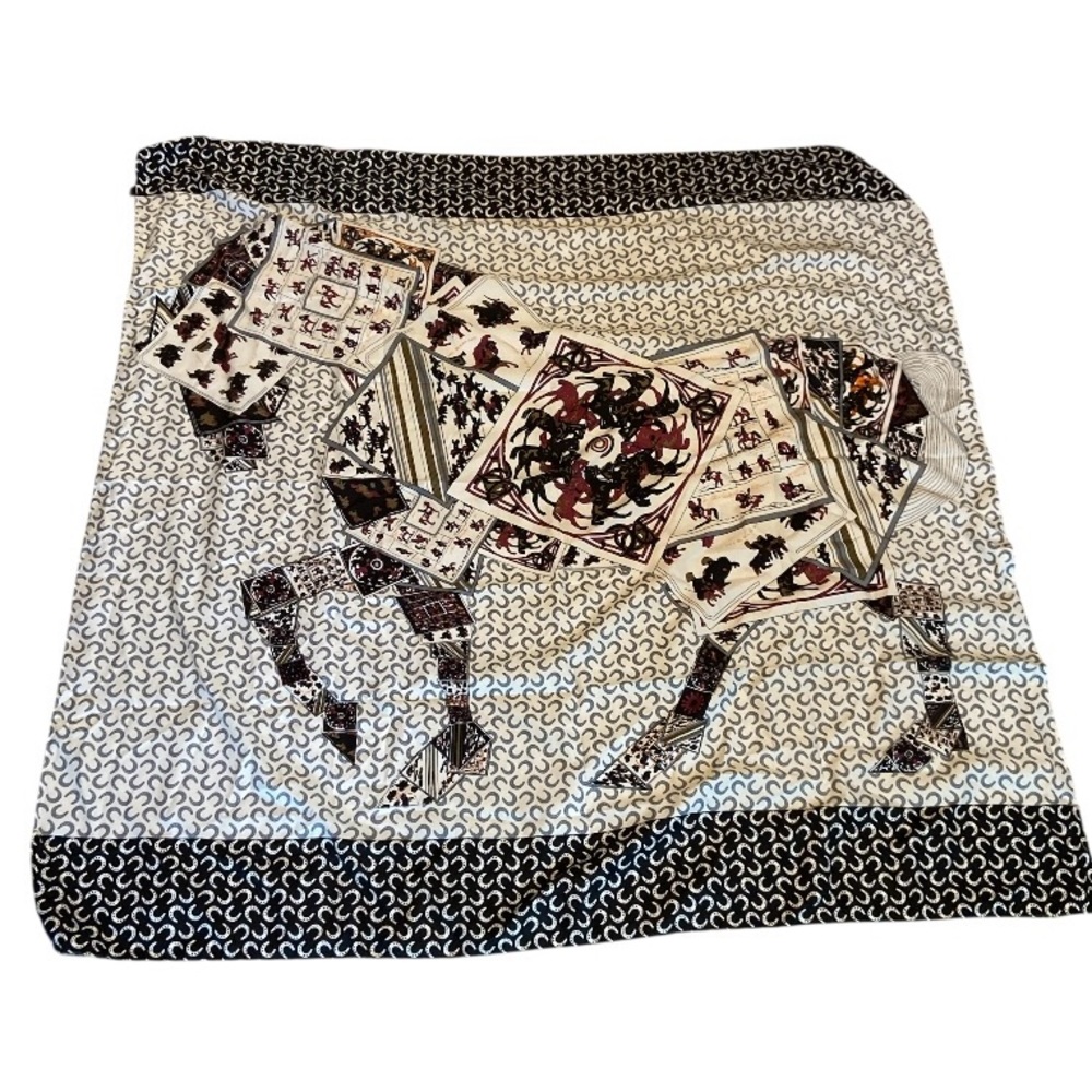 Elegant Black and White Horse Pattern Shawl ❤️ MAKE OFFER